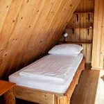 Mietowa Osada Czerwienne Casa de Férias