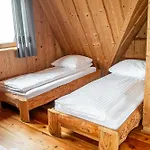 펜션 Mietowa Osada Czerwienne