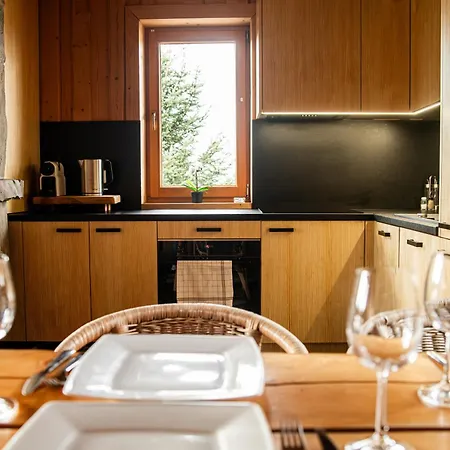 Mietowa Osada Czerwienne Ferienhaus