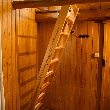 Mietowa Osada Czerwienne Ferienhaus Ciche (Nowy Targ)