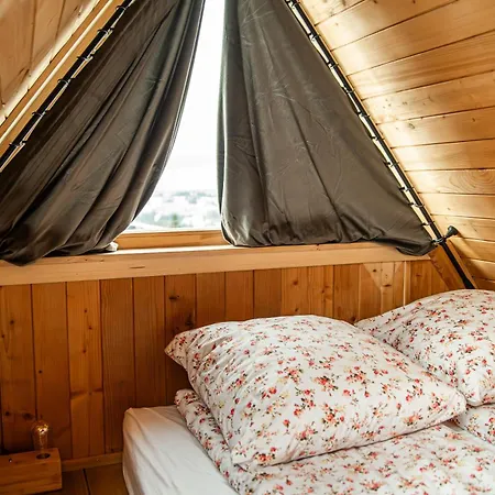 Mietowa Osada Czerwienne Ferienhaus *