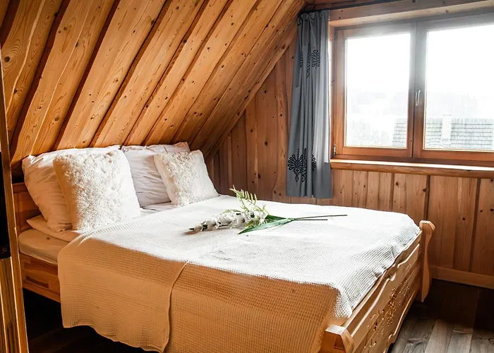 Mietowa Osada Czerwienne *